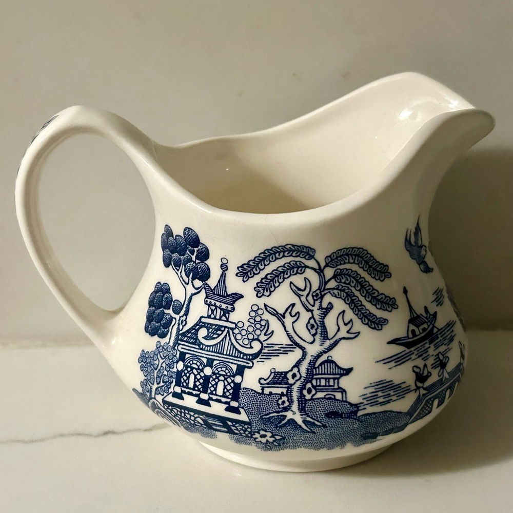 Vintage Old Willow English Ironstone Creamer Blue & White Transferware England